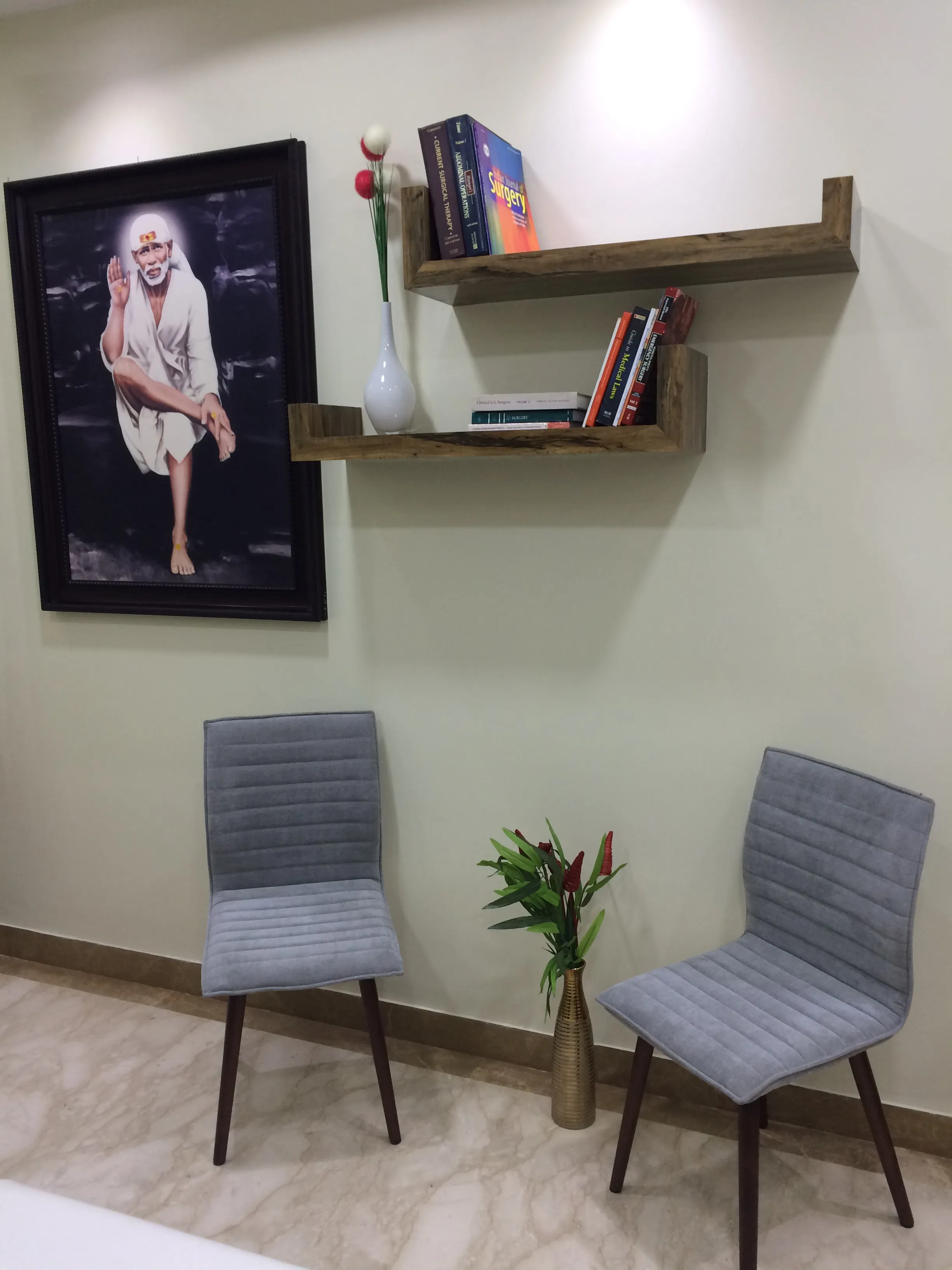 Doctor's Consultation Room with 3D Panel Wall Dental Clinic Design Desk and Decor 