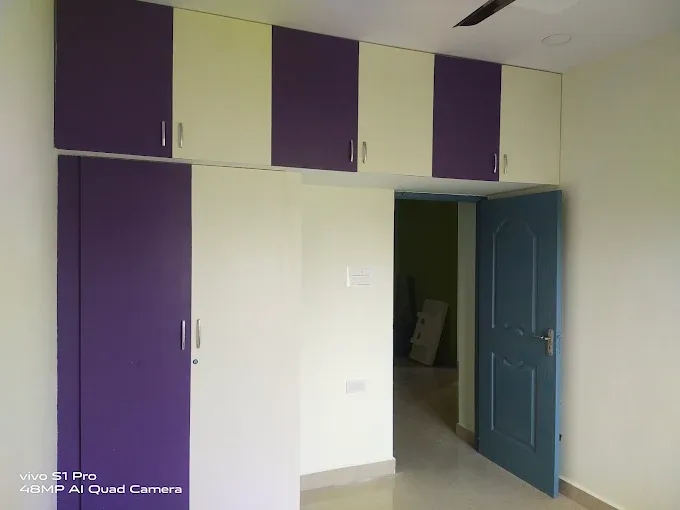 Modern Built-in Bedroom Wardrobe Modular Wardrobe Desk and Decor 