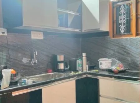Compact Kitchen with Black Granite Backsplash with Modular Kitchen at Deskanddecor