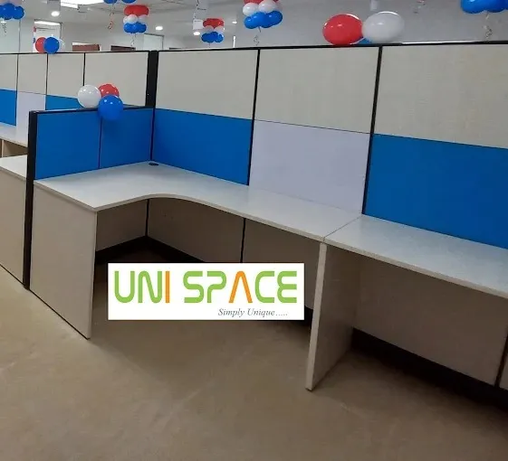 Modular Office Cubicle Workstations with Cabin-Based Office Layout at Deskanddecor