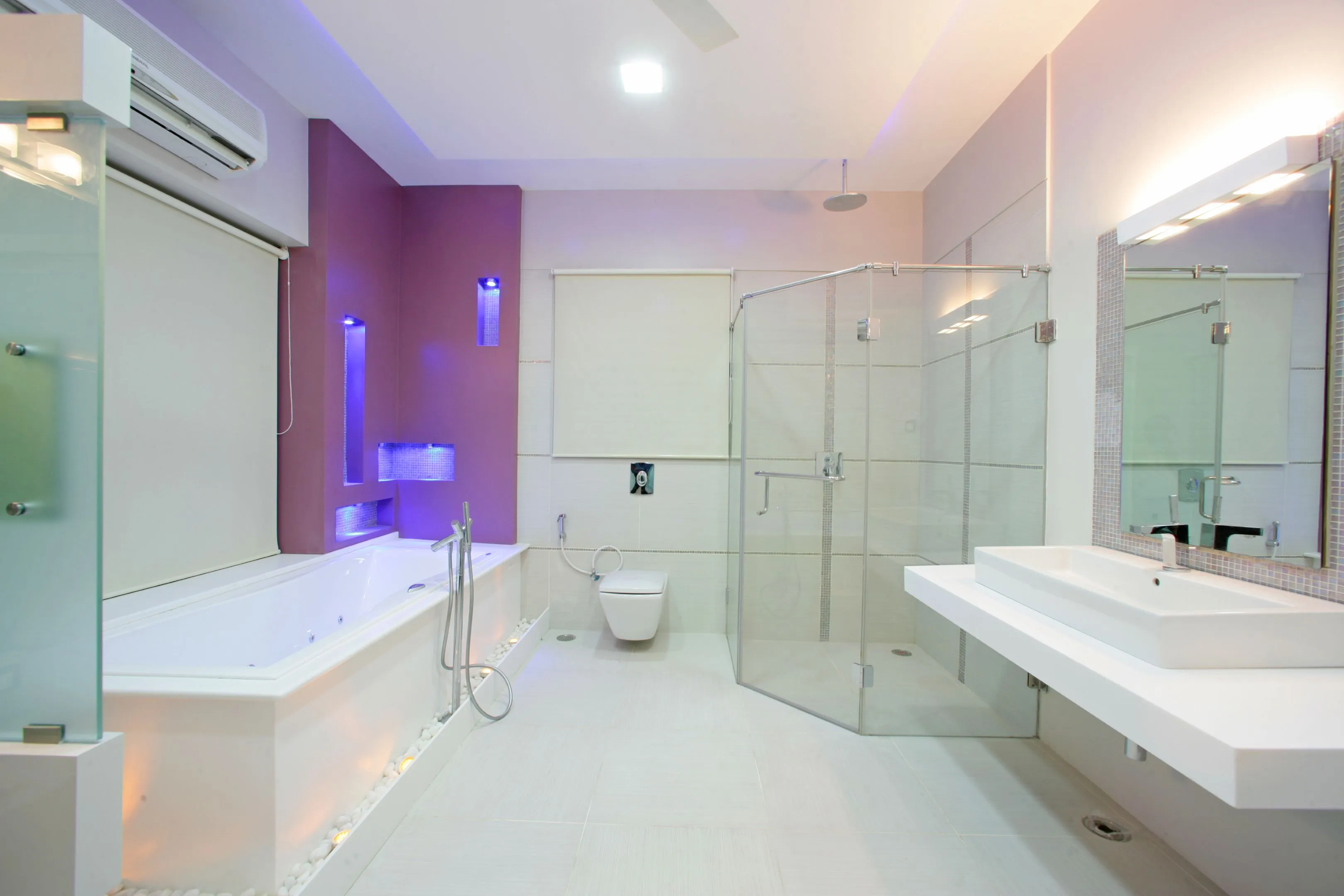 need name for room, description, specification and specification value with Modern Bathroom Designs at Deskanddecor