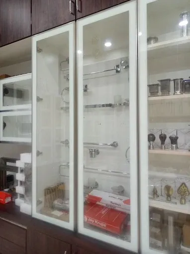 Wardrobes & Cabinets