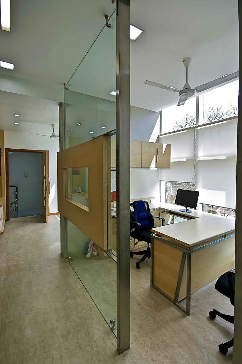 Office Room with Glass Partition Wall with Modern Office Designs at Deskanddecor